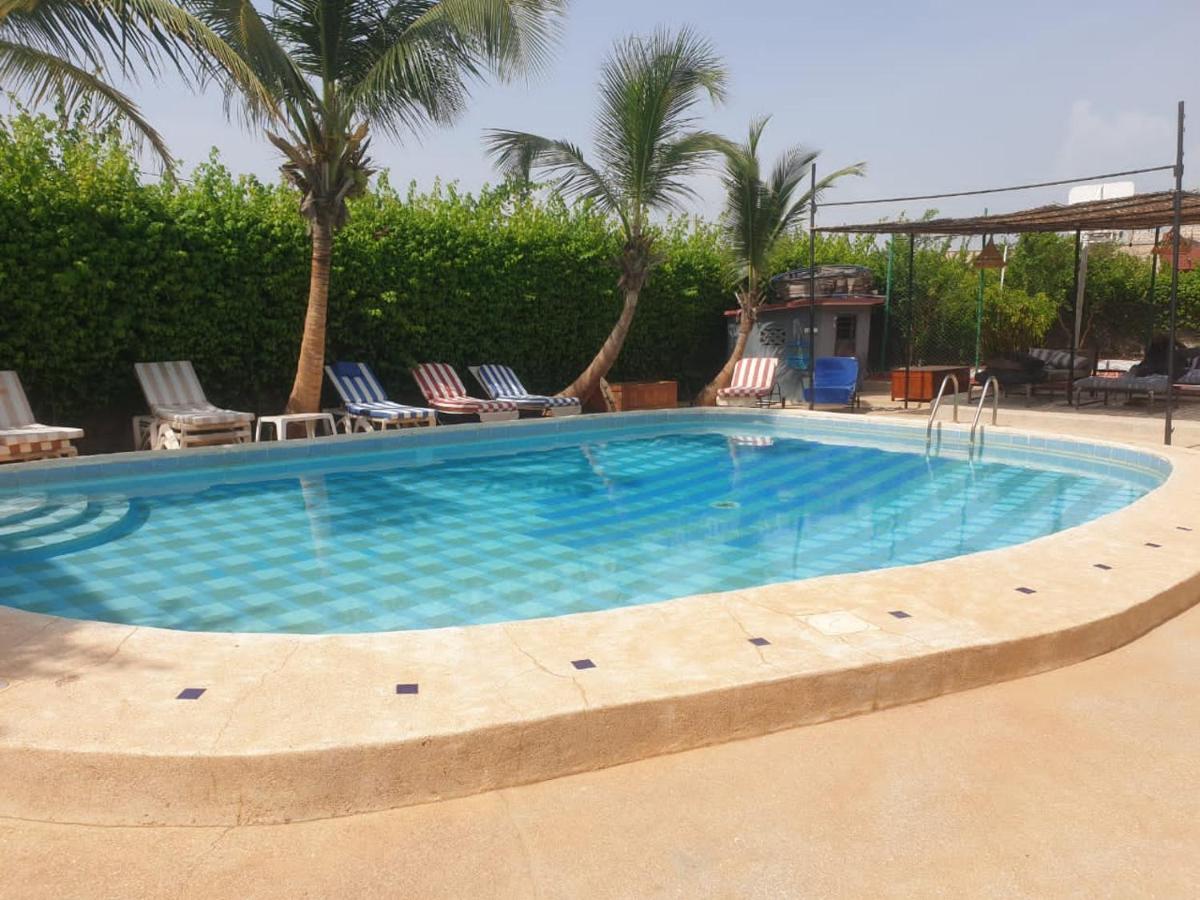 Fadu'Gh Villa Somone Exteriör bild