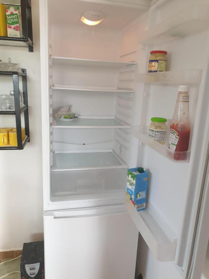 Fadu'Gh Villa Somone Exteriör bild