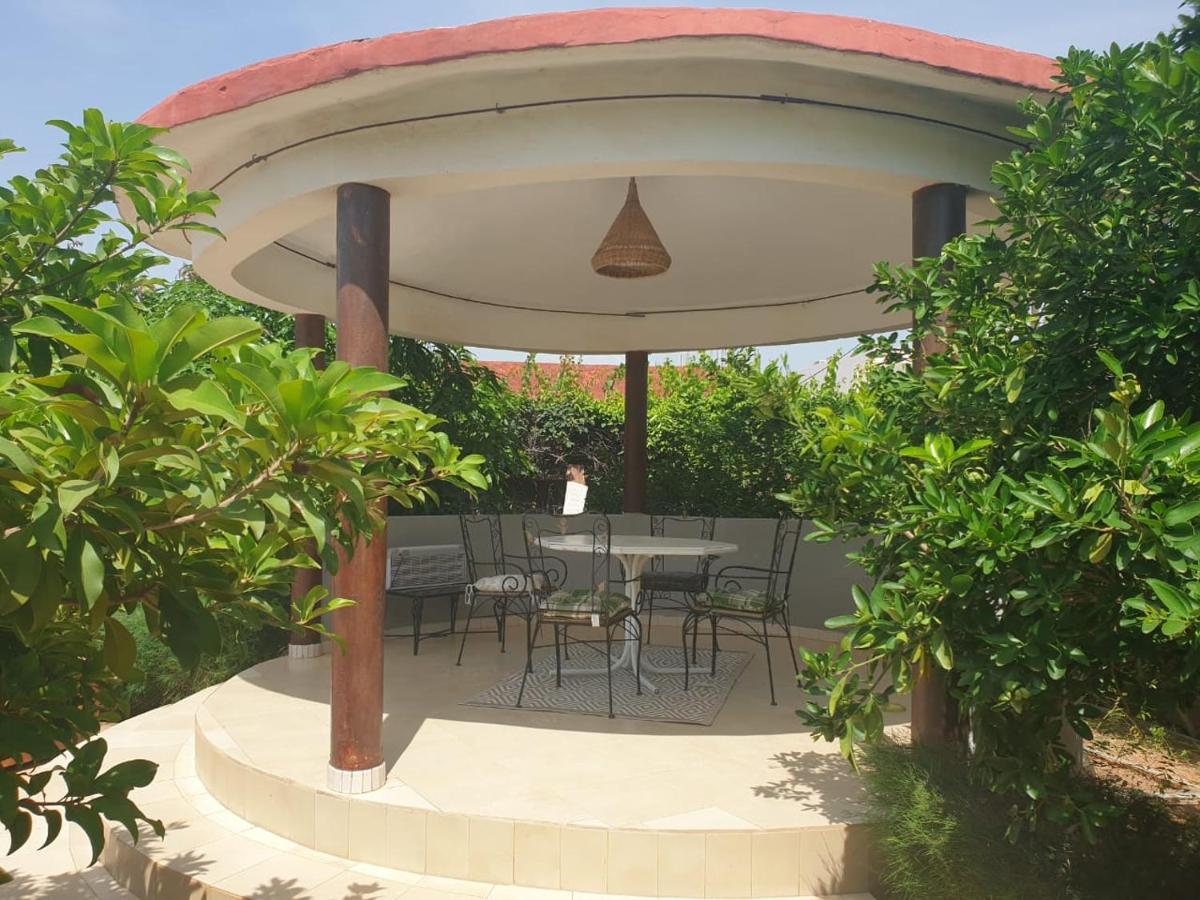 Fadu'Gh Villa Somone Exteriör bild