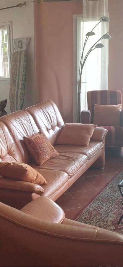 Fadu'Gh Villa Somone Exteriör bild