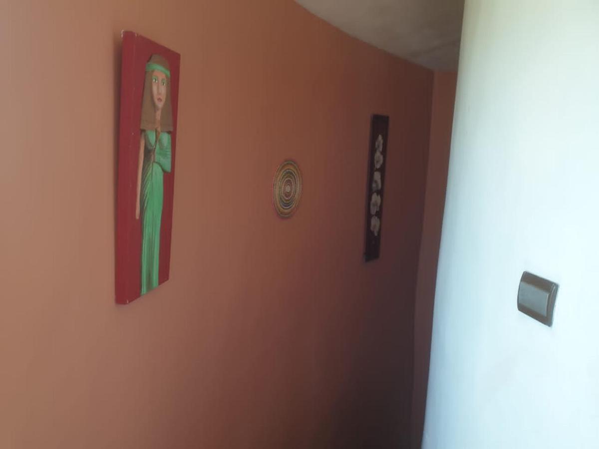 Fadu'Gh Villa Somone Exteriör bild